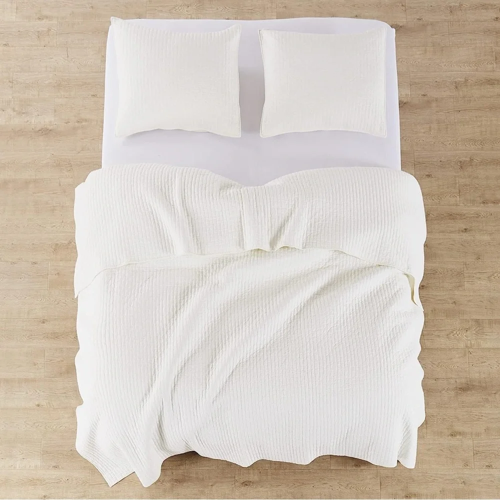 Levtex Home The Industrial Shop Solid Quilt and Sham Bedding Set Cream King